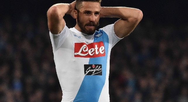 Il Napoli valuta offerte per Pavoletti: tre club italiani su di lui, si parte da 20 mln