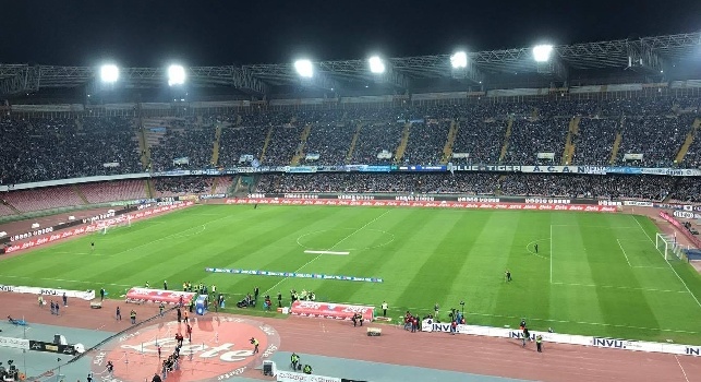 RILEGGI LIVE - Napoli-Udinese 3-0 (48' Mertens, 63' Allan, 72' Callejon): secondo tempo fatale agli ospiti, azzurri a -2 dalla Roma