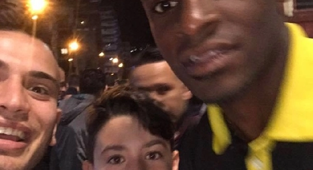 Il Napoli lascia a casa Zapata, lui si dà alla pazzia gioia su Instagram (VIDEO)