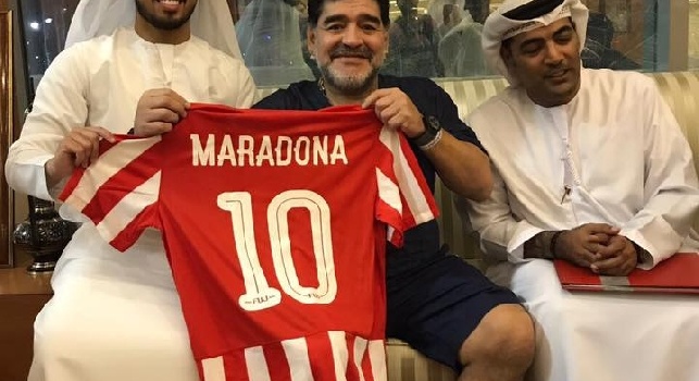UFFICIALE - Maradona torna in panchina, sarà l'allenatore del Fujairah Sports Club! [FOTO]