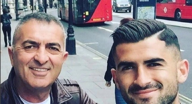 Selfie per Hysaj, che sorriso! [FOTO]