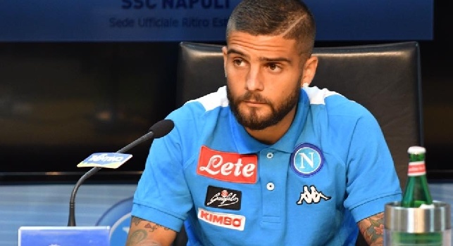 Lorenzo Insigne è un calciatore italiano, attaccante del Napoli e della Nazionale italiana