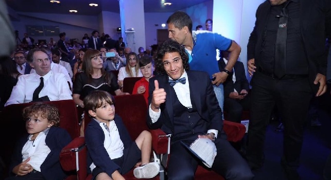 Edinson Cavani e figli a 'Football Leader'