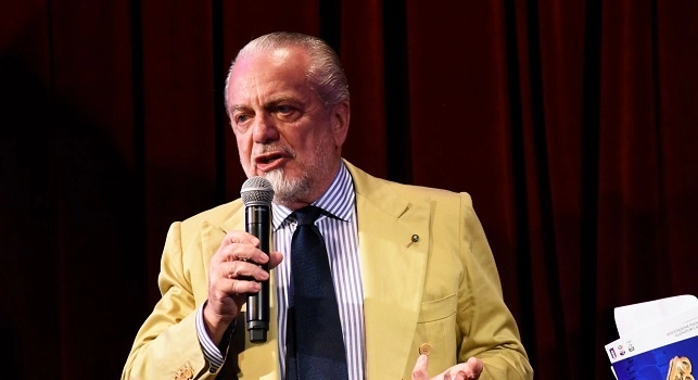 Aurelio De Laurentiis (Roma, 24 maggio 1949) &egrave; un produttore cinematografico, imprenditore e dirigente sportivo italiano, titolare della Filmauro, presidente del Napoli