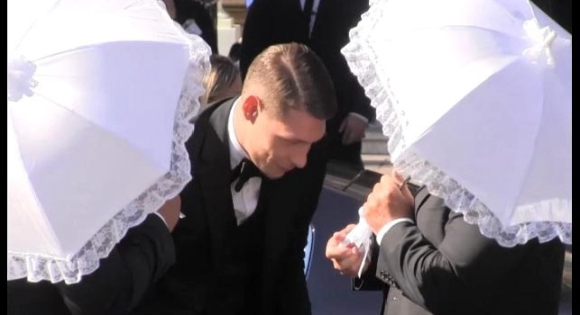 Musica troppo alta, si chiude male la festa per il matrimonio di Belotti