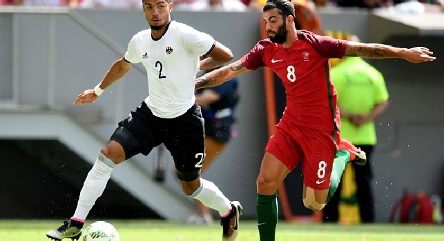Non solo James e Manolas, Giuntoli vuole chiudere per terzino e mediano: tutti i candidati a vestire la maglia del Napoli