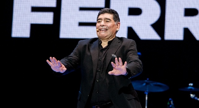 Il Napoli vince e Maradona esulta, poi arrivano i complimenti alla SPAL: Grande partita! [FOTO]