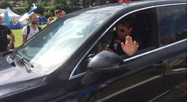 Il Ds Giuntoli arriva al campo sfrecciando con la sua Porsche: ora si attende De Laurentiis [VIDEO]