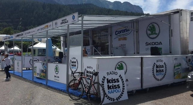 Kiss Kiss Napoli arriva a Dimaro nel ritiro degli azzurri