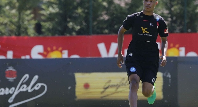 Esce Mertens, entra Leandrinho: prima presenza con la maglia del Napoli per il brasiliano