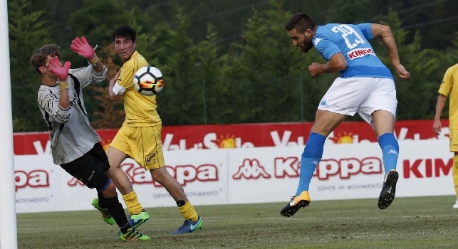 Pavoletti resta a Napoli preliminare Champions