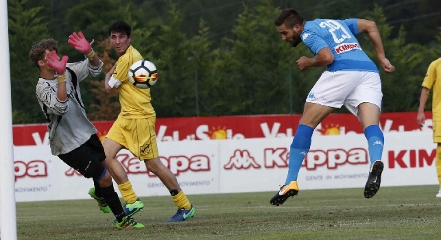 Napoli-Carpi, assenti diversi azzurri: restano a Dimaro Mario Rui, Albiol e Pavoletti