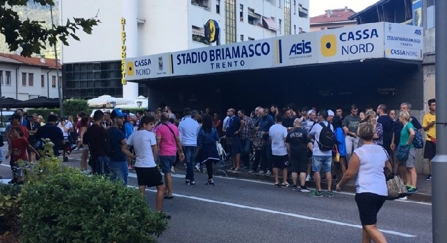 Napoli-Chievo, presente anche l'agente di Sarri per l'ultima amichevole trentina [FOTO CN24]