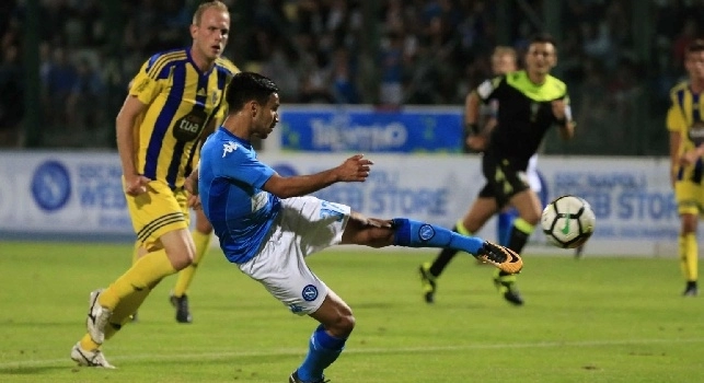 Adam Ounas sigla il suo primo gol in maglia azzurra