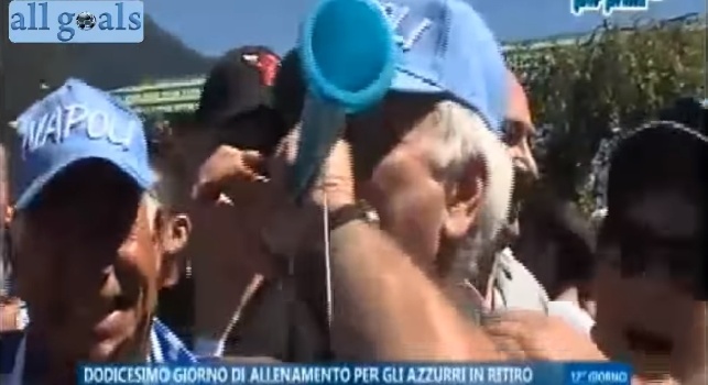 Se Higuain va alla Juve mi taglio l'uccello!, il tifoso torna a Dimaro e lancia la promessa 'scudetto'! [VIDEO]
