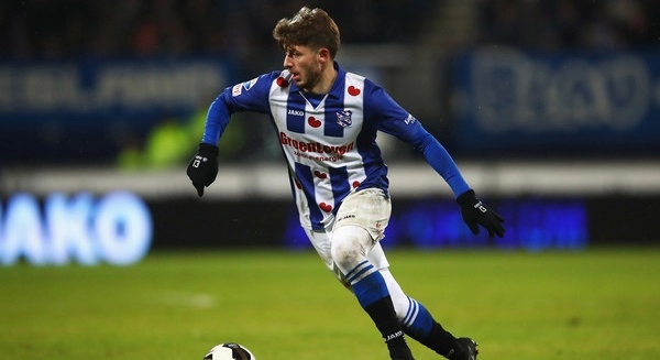 Dalla Svezia - Napoli e Fiorentina su Zeneli, fissato il prezzo dell'attaccante dell'Heerenveen