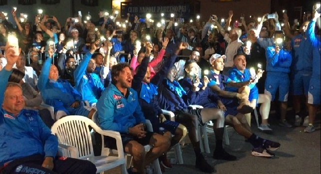 Insigne, Koulibaly, Ghoulam e Sepe gridano sulle note dell'inno della Champions League