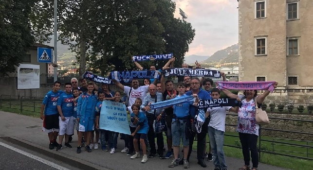 L'arrivo del Chievo Verona e le lunghe file per entrare dei tifosi azzurri [FOTOGALLERY CN24]