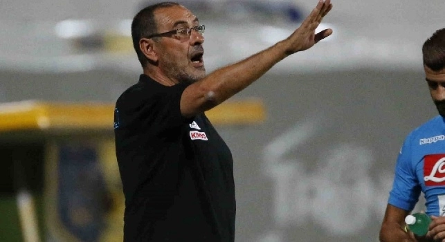 Cos&igrave; non va bene!. Due azzurri nel mirino di Sarri dopo il primo tempo