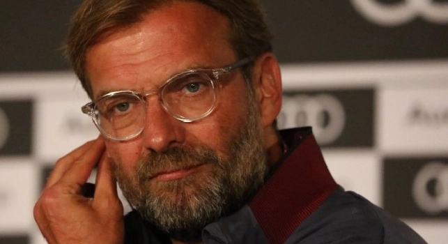 Klopp esalta Sarri: Fa un calcio eccezionale da Napoli! Mai visto un grande cambiamento in così poco tempo