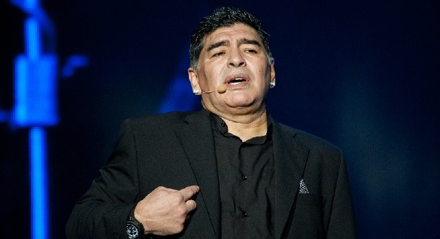 Maradona appoggia Maduro: Vestirò da soldato per un Venezuela libero contro l'imperialismo