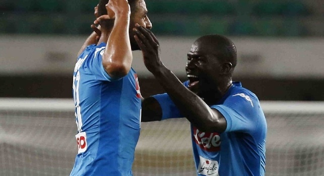 Ghoulam e Koulibaly esultano al goal con il Napoli