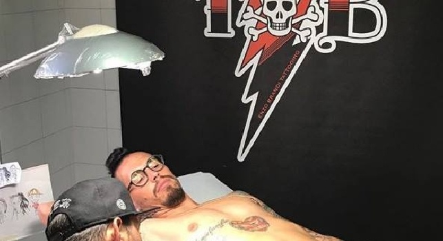 Hamsik e il suo nuovo tatuaggio