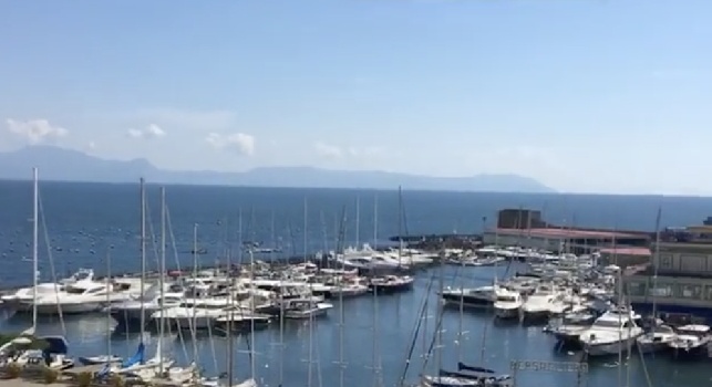 Feyenoord all'Hotel Vesuvio, giocatori incantati dalla vista su Napoli [VIDEO]