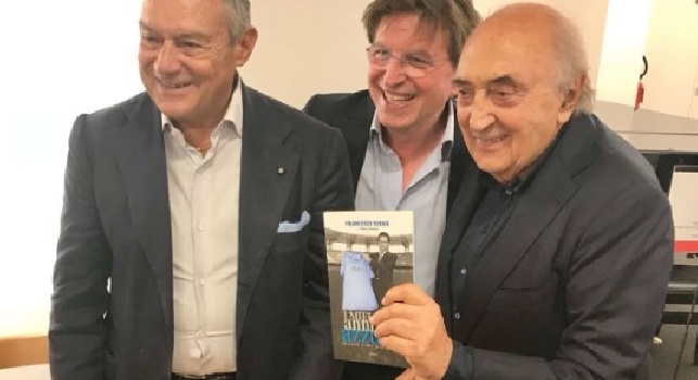 &ldquo;I miei anni azzurri&rdquo;: presentato il <i>diario di esperienze</i> dell'ex vice presidente del Napoli Serao [FOTOGALLERY]