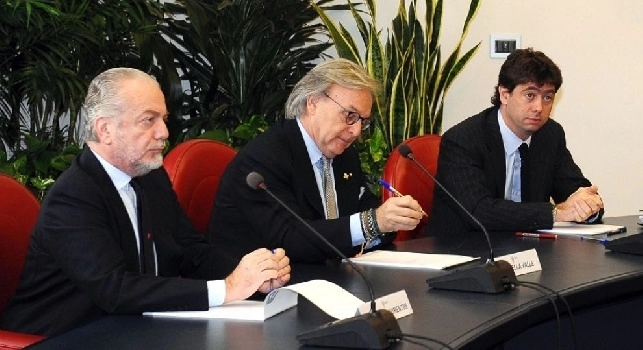 De Laurentiis attacca: Abbiamo tutti contro, la Juve condiziona grazie a 100 anni di rapporti! Scudetto? Vorrei che i napoletani festeggiassero un anno, il VAR...