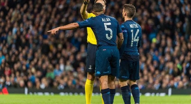 CorrSport esalta Allan: Lui si che fa la voce grossa ringhiando su Delph e Fernandinho