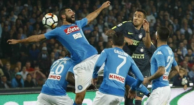 Ra&uacute;l Albiol Tortajada &egrave; un calciatore spagnolo, difensore del Napoli