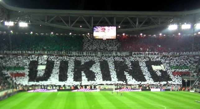 Ultras Juve, assurdo comunicato pro laziali: difendono gli adesivi di Anna Frank, i 'buu' e i cori anti-Napoli!