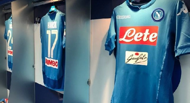 UFFICIALE - Napoli in maglia azzurra! Svelate su Twitter le casacche di oggi [FOTO]