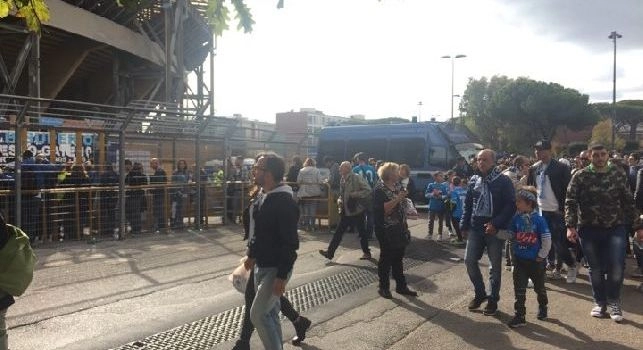 Code al San Paolo prima di Napoli-Sassuolo