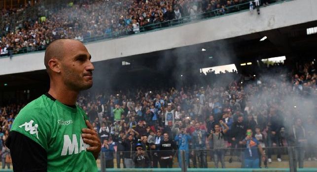 Il Tweet della SSC Napoli che omaggia Cannavaro: Tanti applausi anche per Paolo [FOTO]