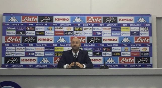 Christian Bucchi in conferenza stampa dopo Napoli-Sassuolo