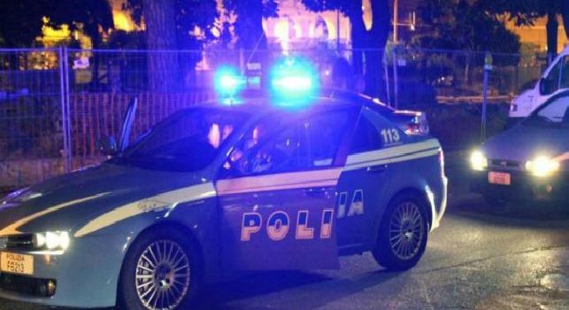 Napoli-Zurigo, follie tra tifosi: assalto ad un taxi, aggressioni e rapine all'esterno del San Paolo. Venti ultrà in commissariato