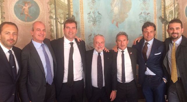 Finito il pranzo UEFA a Villa Rocca Matilde: Edoardo De Laurentiis il primo a lasciare la struttura [VIDEO ESCLUSIVO]