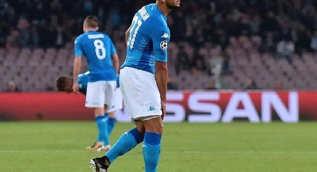 Retroscena, che beffa per Ghoulam! Oggi a Castel Volturno è arrivato un pacco per l'algerino: ecco cosa c'era dentro