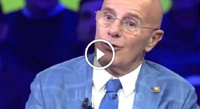 Sacchi: Il Napoli ha gi&agrave; vinto, rester&agrave; nella storia! Inter, Milan e Juve hanno speso quattro volte di pi&ugrave;, ma non giocano cos&igrave; [VIDEO]