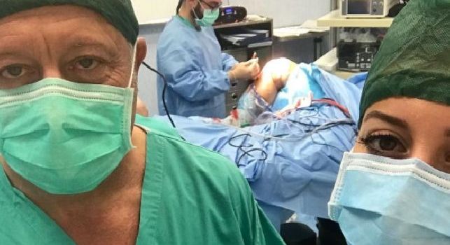 Ghoulam, operazione in corso a Villa Stuart: immagini live dalla sala operatoria [FOTO]