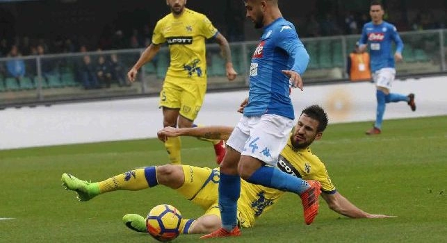 Lorenzo Insigne &egrave; un calciatore italiano, attaccante del Napoli e della Nazionale italiana