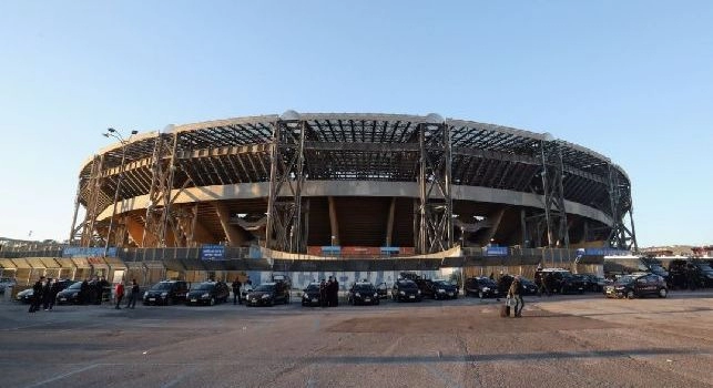 Stadio San Paolo dall'esterno
