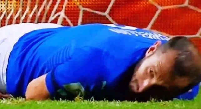 Dalla Svezia attaccano lo juventino Chiellini: Che sceneggiata! Simulazione da squalifica [VIDEO]