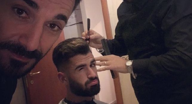Refresh al look per Hysaj pre-Milan: lo scatto dal barbiere [FOTO]