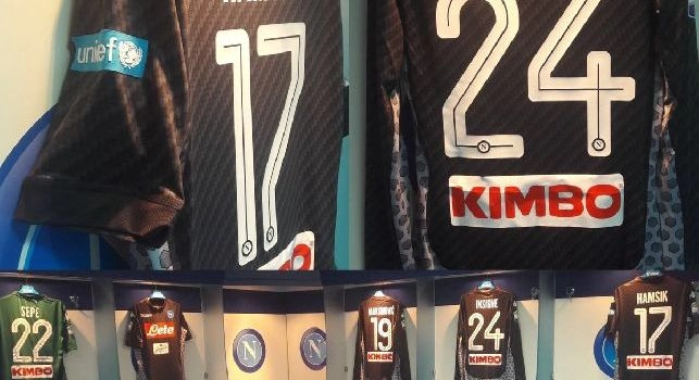 Napoli-Milan in campo per l'Unicef: patch sulle maglie di Hamsik e Bonucci, andranno all'asta [FOTO]
