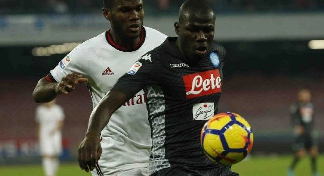 Kalidou Koulibaly &egrave; un calciatore senegalese, difensore del Napoli