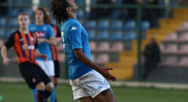 Youth League - Napoli-Shakhtar: dalla disperazione di Mezzoni alle giocate sopraffine di Zerbin: tutte le immagini della gara [FOTOGALLERY CN24]