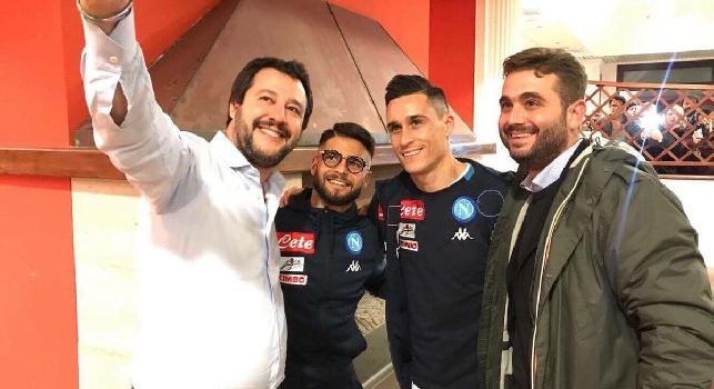 Ssc Napoli: Dialogo e foto con Salvini per educazione, ma scuse non accettate per i precedenti coi napoletani